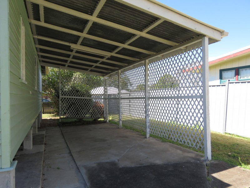 10 Nathan St, East Ipswich QLD 4305