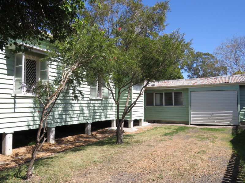 10 Nathan St, East Ipswich QLD 4305