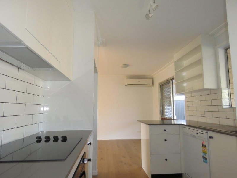 18 Eagle Ave, Burleigh Waters QLD 4220