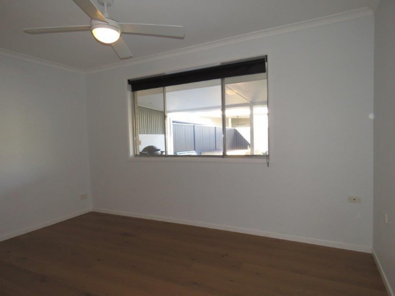18 Eagle Ave, Burleigh Waters QLD 4220