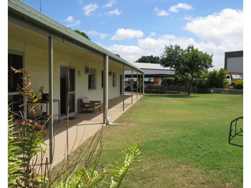 5/22 Wilga St, Blackwater QLD 4717