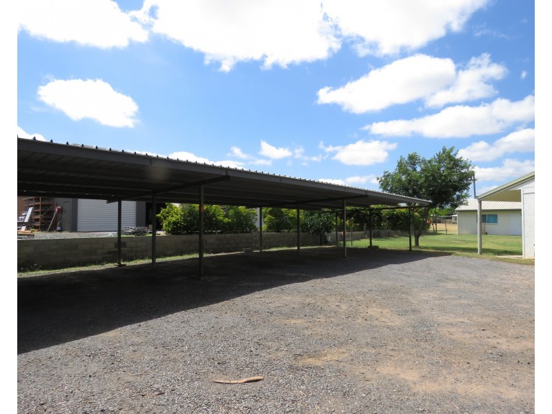 5/22 Wilga St, Blackwater QLD 4717