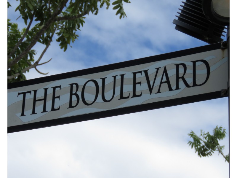 2/3031 The Boulevard, Carrara QLD 4211