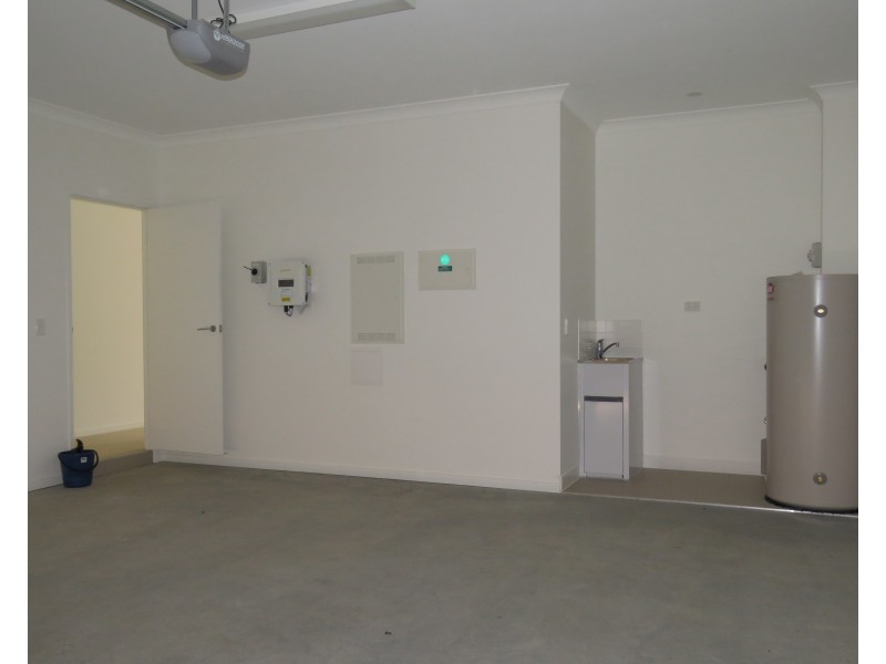 2/3031 The Boulevard, Carrara QLD 4211