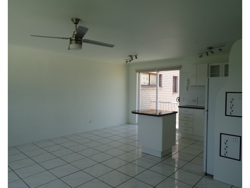 7/61 Frank St, Labrador QLD 4215