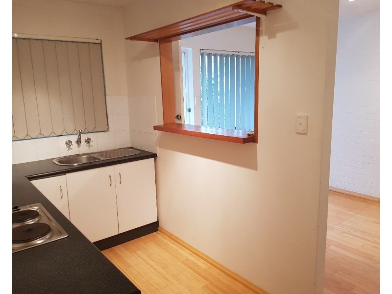 2/33 Highview Tce, St Lucia QLD 4067