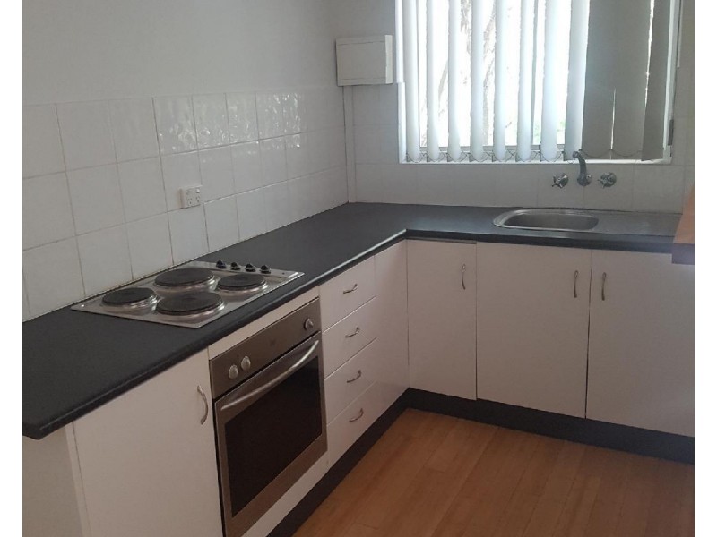 2/33 Highview Tce, St Lucia QLD 4067