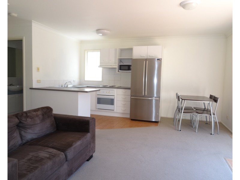 21, Lot 1/16-18 Lloyd Street, Southport QLD 4215