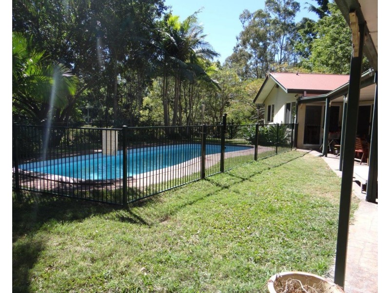 3 Dewberry Way, Gaven QLD 4211
