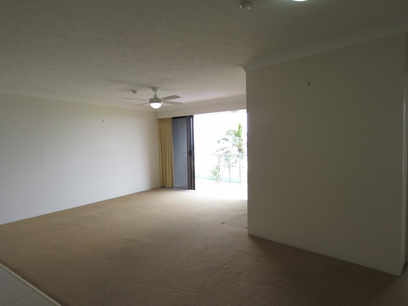 3b/969 Gold Coast Hwy, Palm Beach QLD 4221