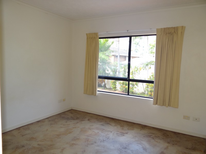 4/10-16 Tarcoola Cres, Surfers Paradise QLD 4217
