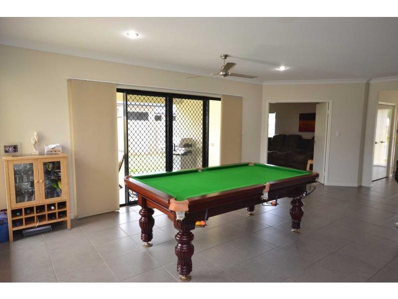 16 Kippin Close, Redlynch QLD 4870