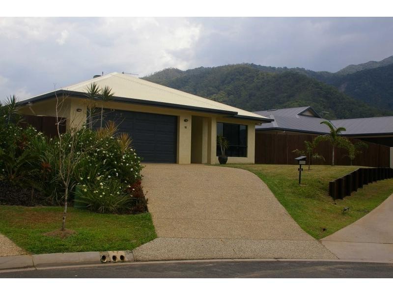 16 Kippin Close, Redlynch QLD 4870