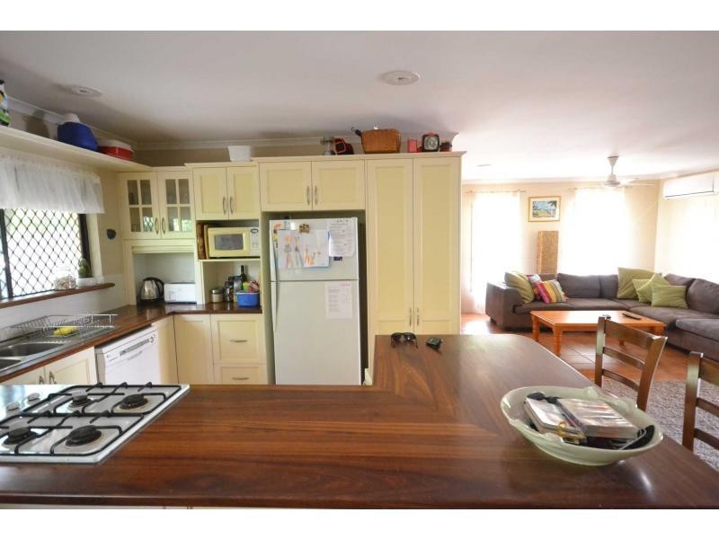 6 Loridan Drive, Brinsmead QLD 4870
