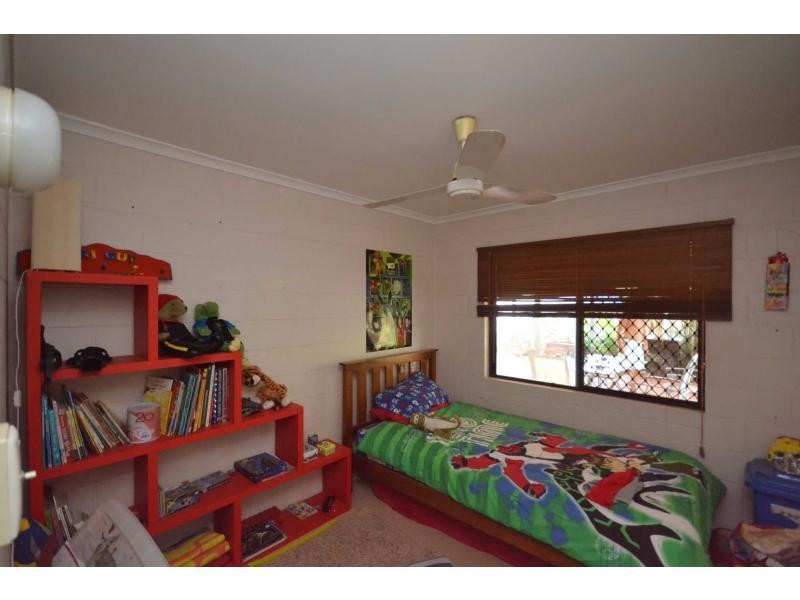 6 Loridan Drive, Brinsmead QLD 4870