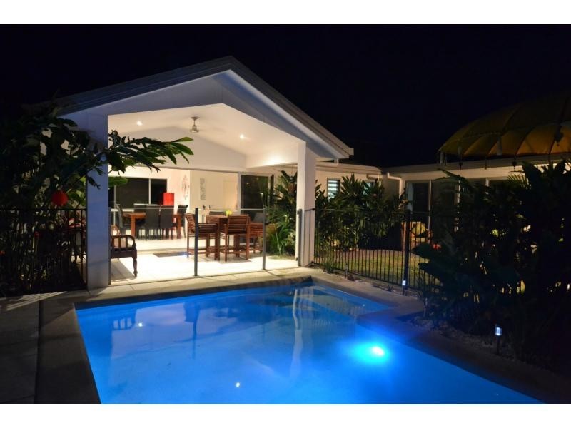 19 Springbrook Avenue, Redlynch QLD 4870
