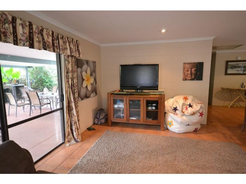 6 Loridan Drive, Brinsmead QLD 4870