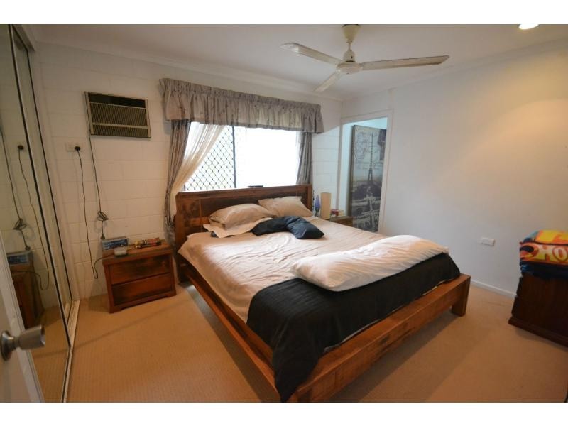 6 Loridan Drive, Brinsmead QLD 4870