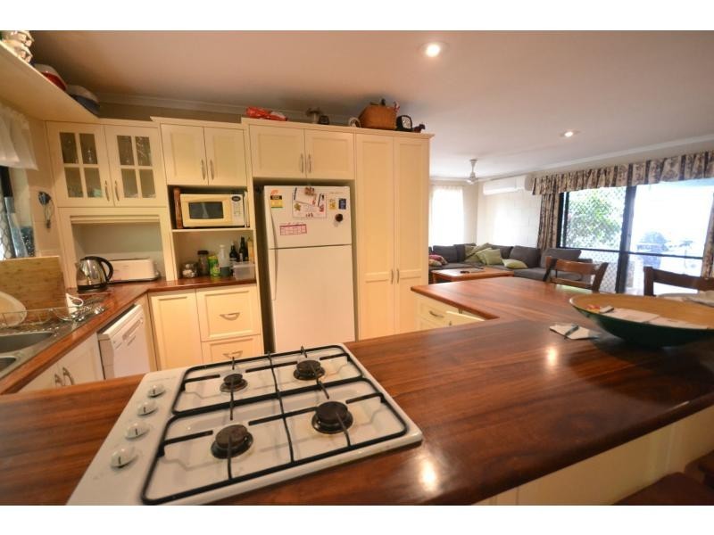 6 Loridan Drive, Brinsmead QLD 4870