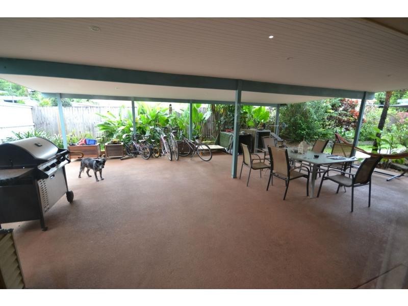 6 Loridan Drive, Brinsmead QLD 4870