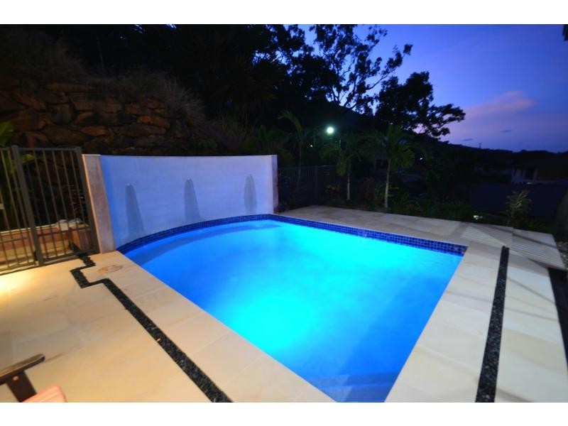 9 Seascape Close, Palm Cove QLD 4879