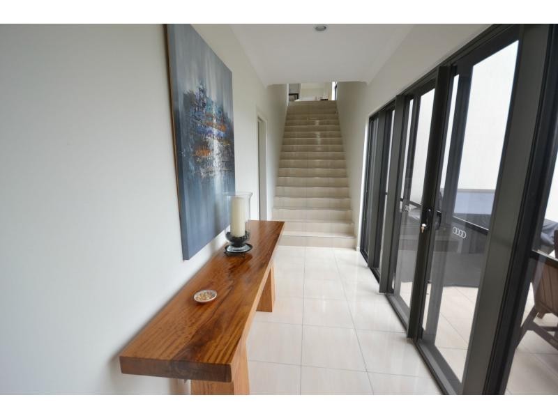 9 Seascape Close, Palm Cove QLD 4879