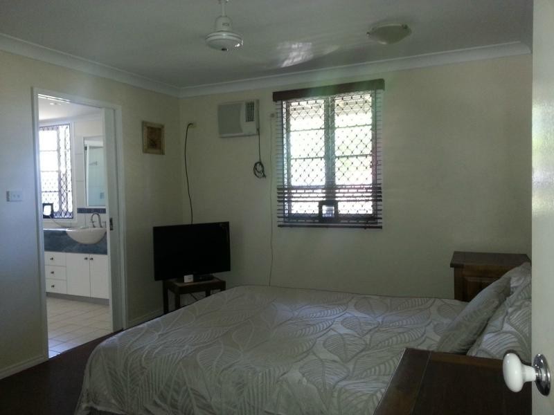 3 Rebecca Jane Parade, Kurrimine Beach QLD 4871