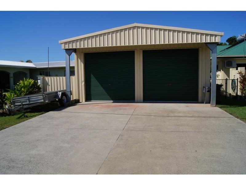 Kurrimine Beach QLD 4871