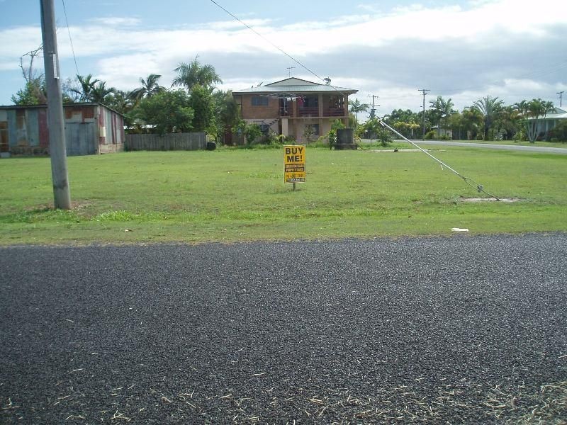 10 Maria Street, Kurrimine Beach QLD 4871