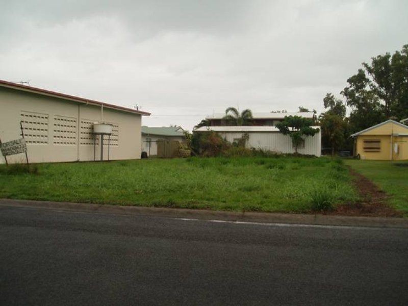 15 Ranleagh Street, Kurrimine Beach QLD 4871