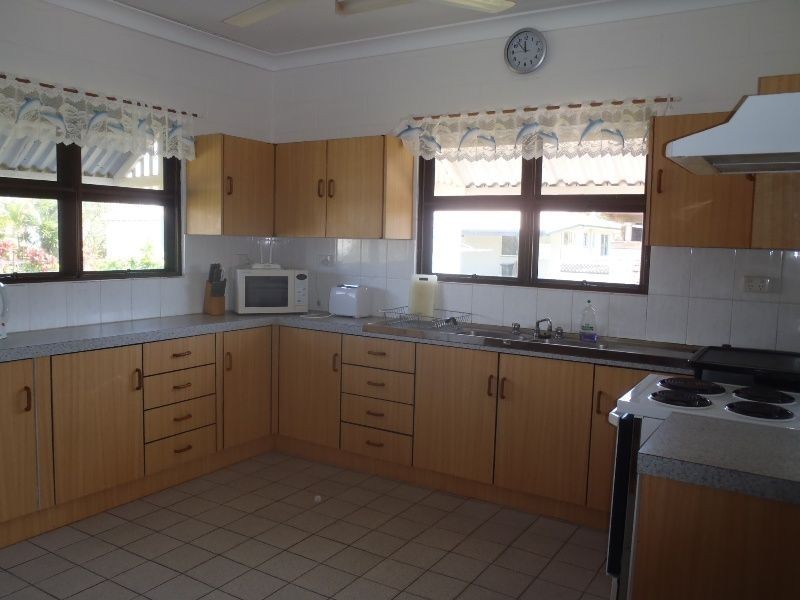 14 Hargreave Street, Kurrimine Beach QLD 4871