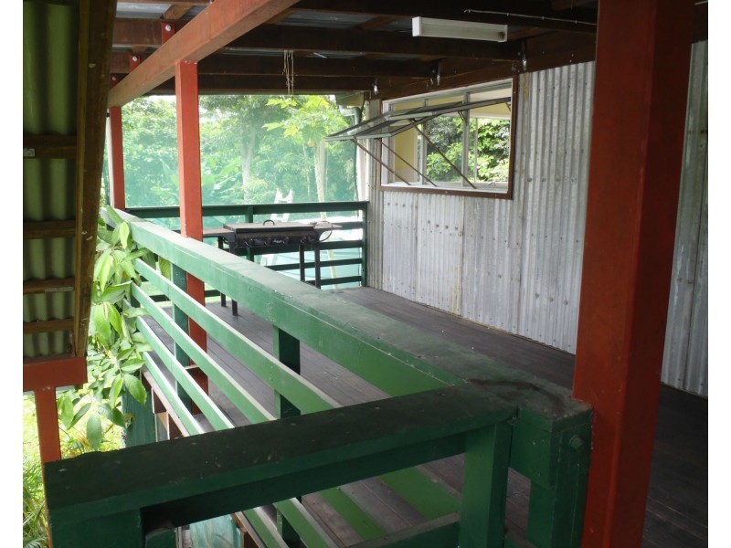 6 Henry Street, Silkwood QLD 4856