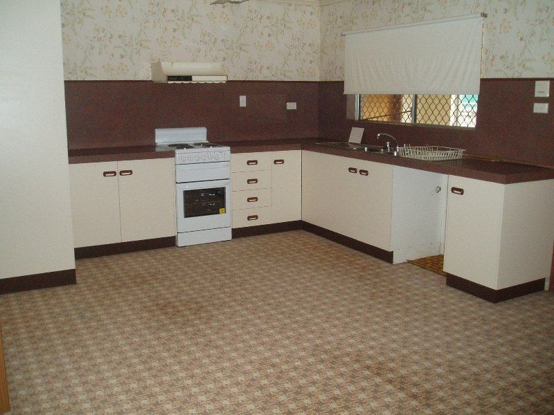 31 HAWTHORNE Drive, Kurrimine Beach QLD 4871