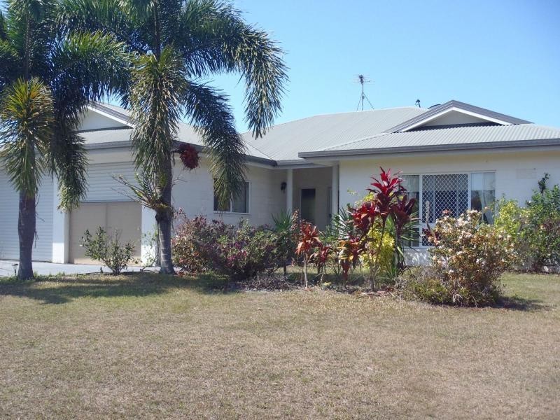Kurrimine Beach QLD 4871