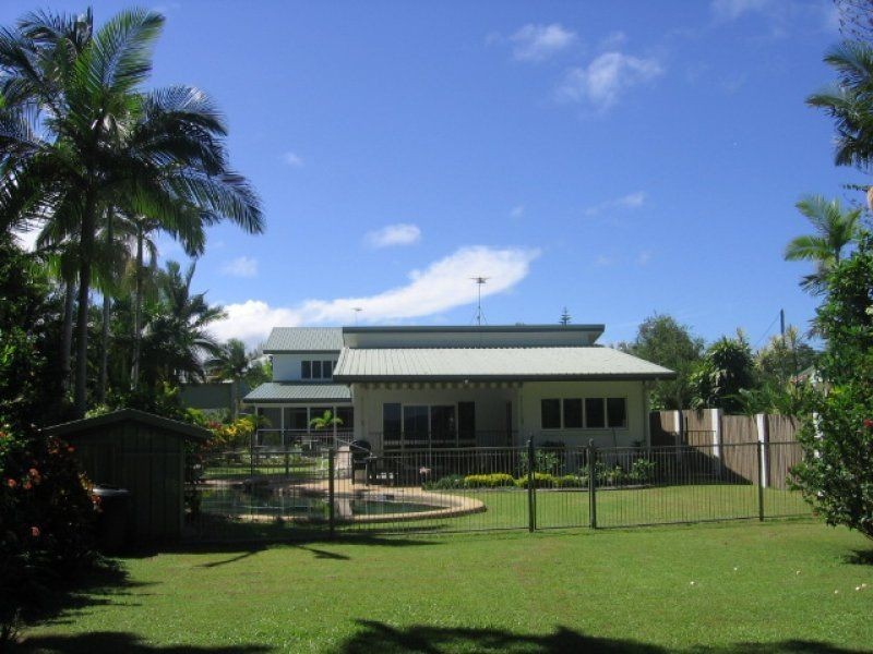 Kurrimine Beach QLD 4871