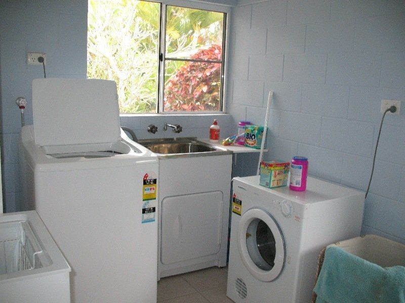 9 Hargreave Street, KURRIMINE BEACH, Kurrimine Beach QLD 4871