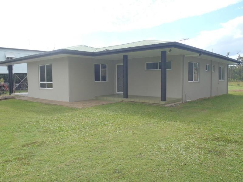 Kurrimine Beach QLD 4871