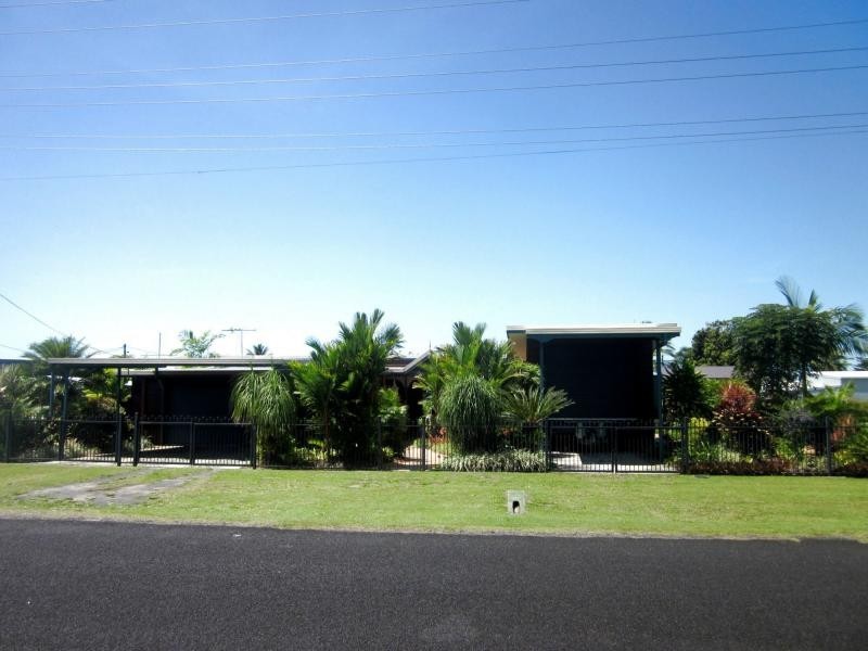 Kurrimine Beach QLD 4871