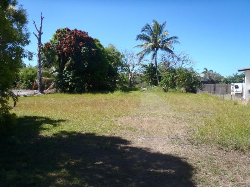 44 HAWTHORNE Drive, KURRIMINE BEACH, Kurrimine Beach QLD 4871