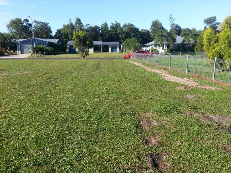 9 DALGLEISH Street, KURRIMINE BEACH, Kurrimine Beach QLD 4871