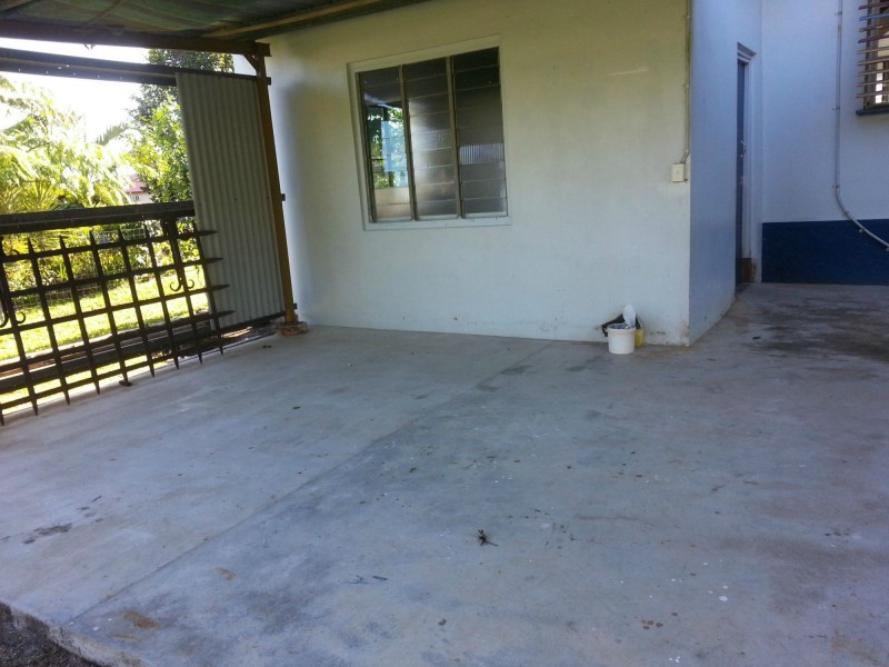 18 Albert Street, Silkwood QLD 4856