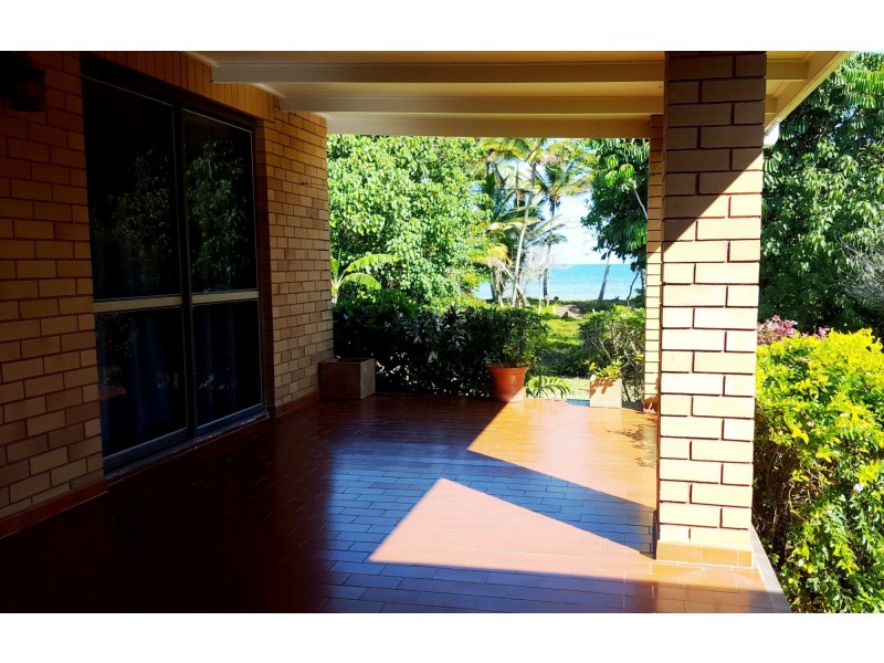 Kurrimine Beach QLD 4871