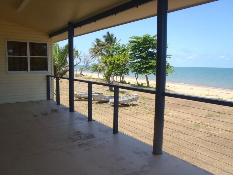 Kurrimine Beach QLD 4871