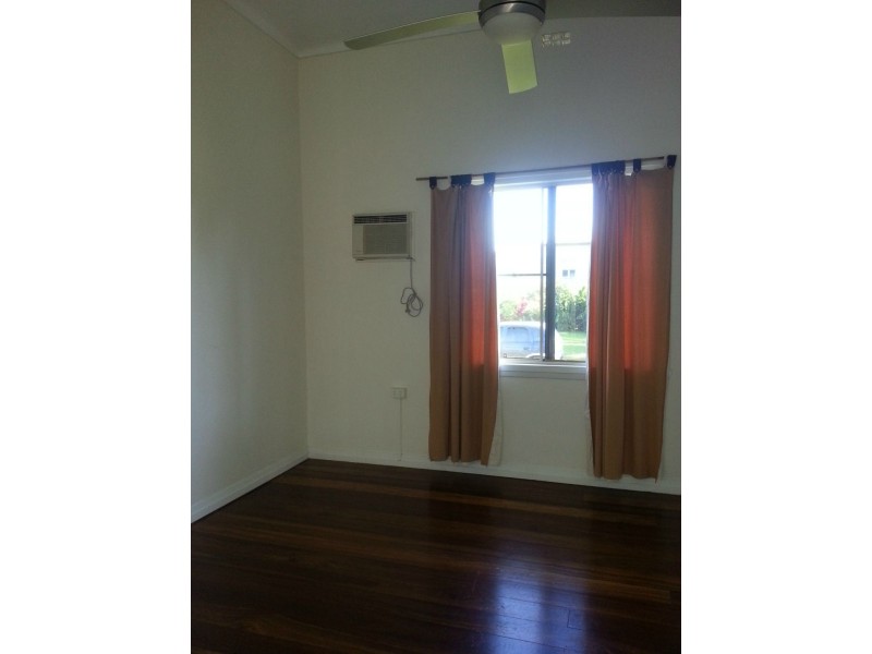 18 Albert Street, Silkwood QLD 4856