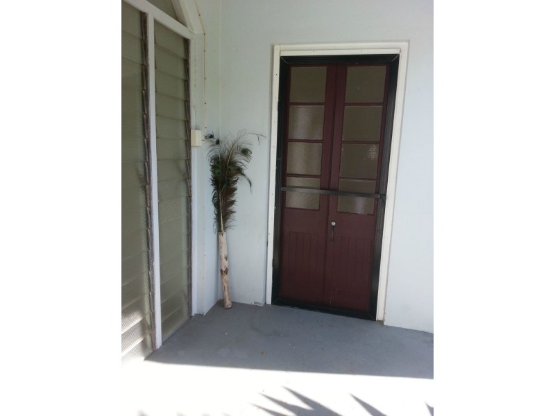 18 Albert Street, Silkwood QLD 4856