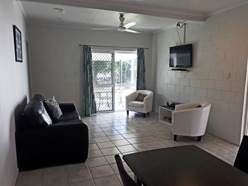 37 Rebecca Jane Parade, Kurrimine Beach QLD 4871