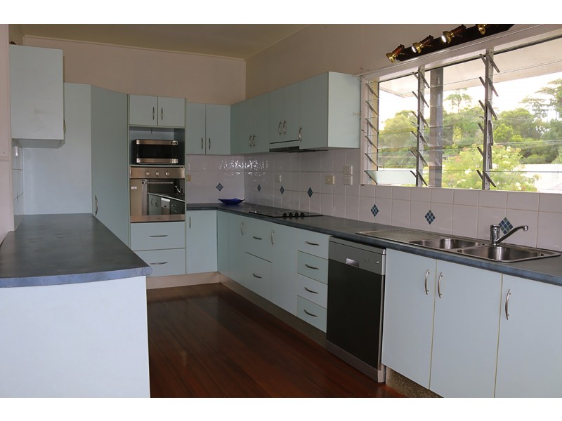 10 Hargreave Street, Kurrimine Beach QLD 4871