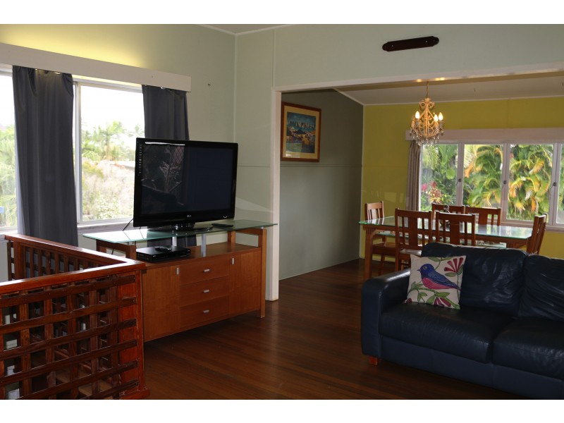 10 Hargreave Street, Kurrimine Beach QLD 4871