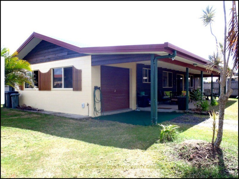 Kurrimine Beach QLD 4871