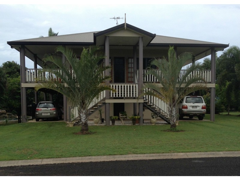 Kurrimine Beach QLD 4871